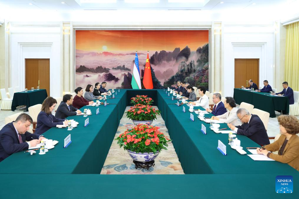 Chinese state councilor meets Bulgarian, Iranian and Uzbek leaders