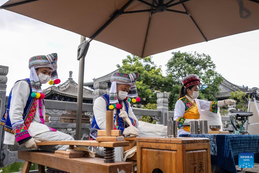 Promotion week for intangible cultural heritage brands opens in Dali, China's Yunnan