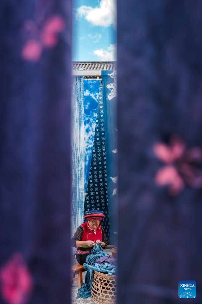 Zhoucheng Village, hometown of tie-dye technique of Bai ethnic group in China's Yunnan