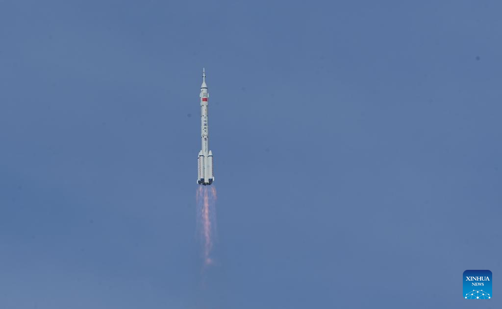 China sends Shenzhou-22 to orbit, completing first emergency launch in its manned space program