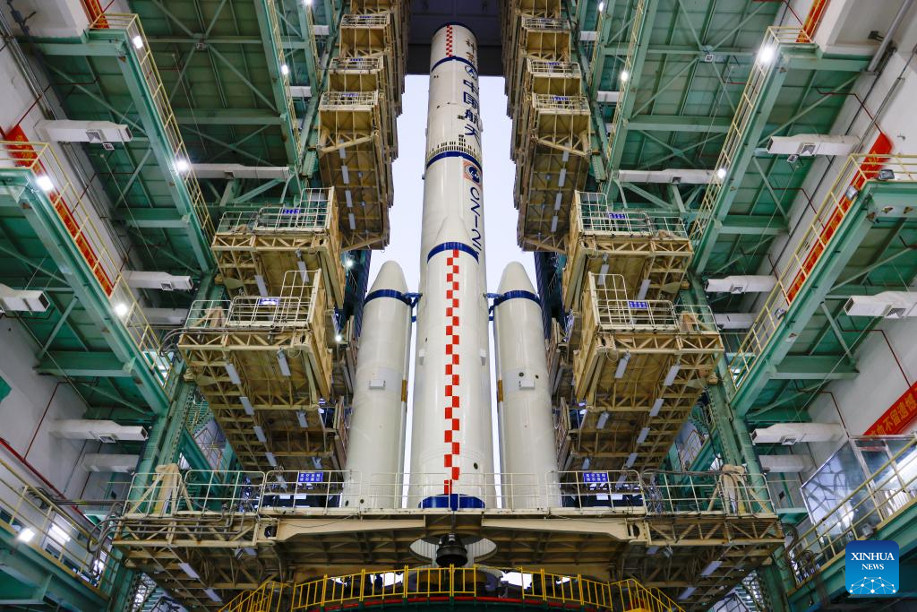 China sends Shenzhou-22 to orbit, completing first emergency launch in its manned space program