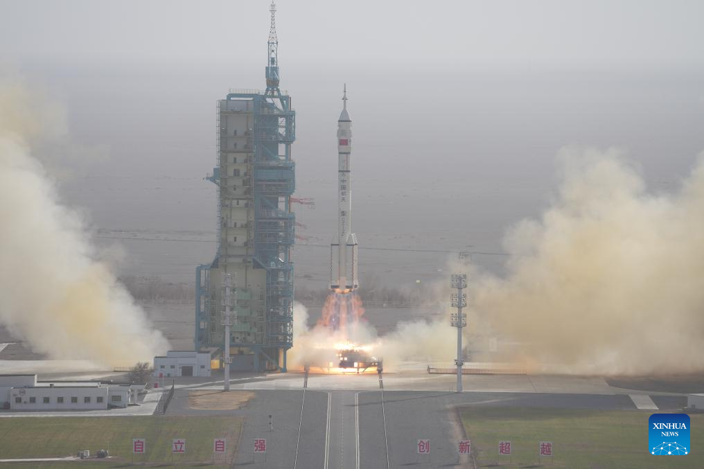 China sends Shenzhou-22 to orbit, completing first emergency launch in its manned space program