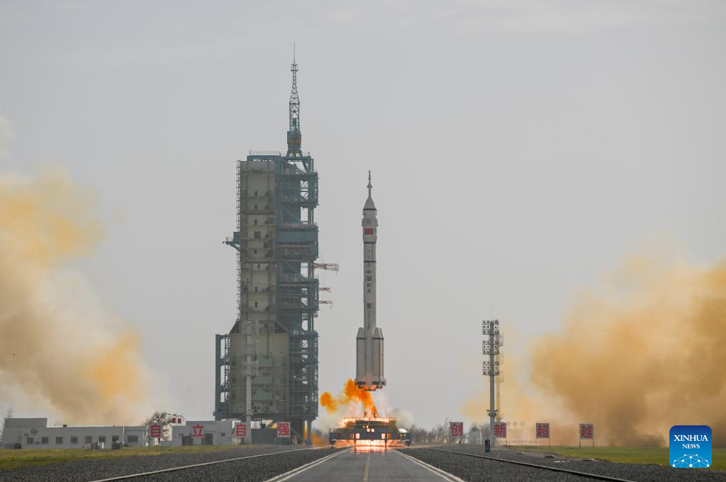 China sends Shenzhou-22 to orbit, completing first emergency launch in its manned space program