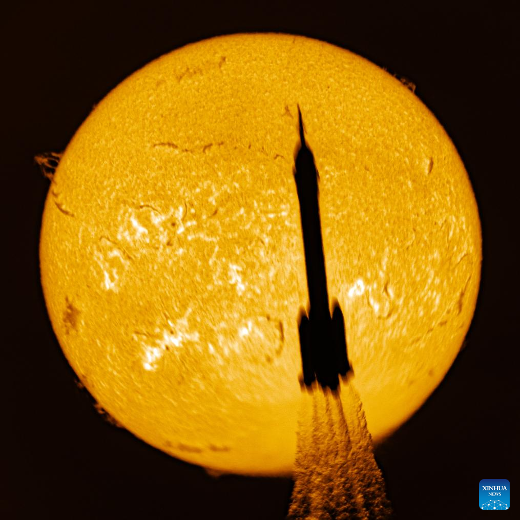 China sends Shenzhou-22 to orbit, completing first emergency launch in its manned space program