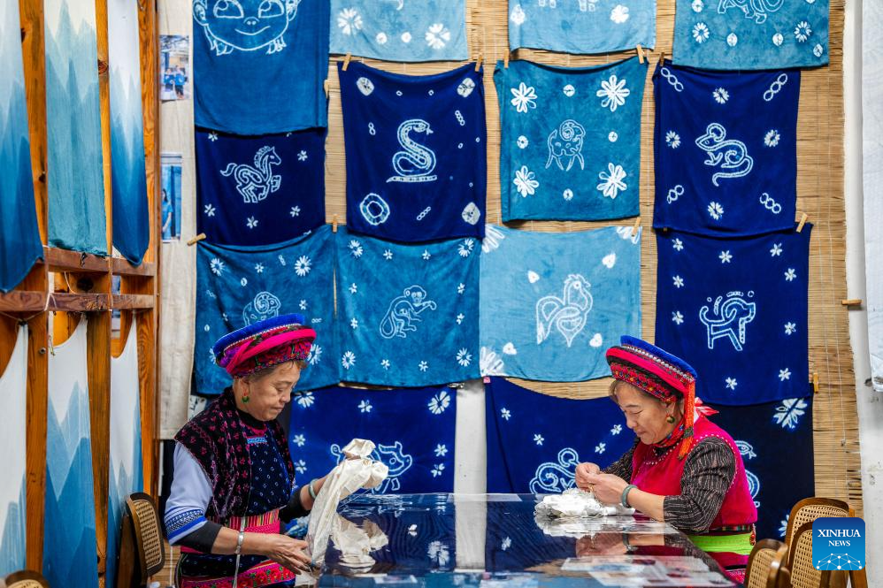 Zhoucheng Village, hometown of tie-dye technique of Bai ethnic group in China's Yunnan