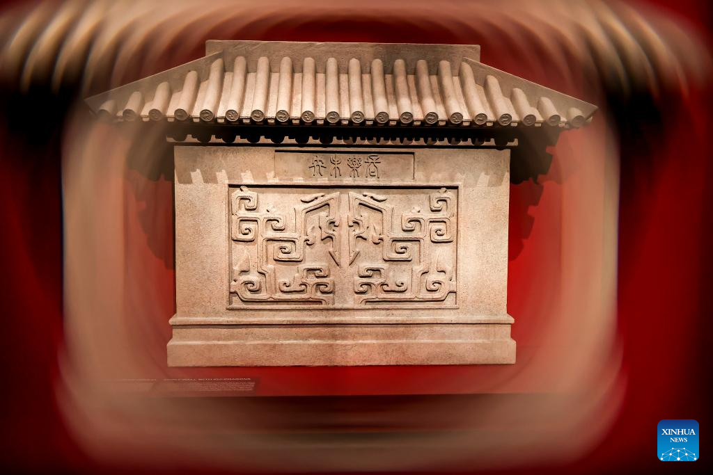 In pics: media preview of exhibition on civilization of China's Qin, Han dynasties held in Hungary