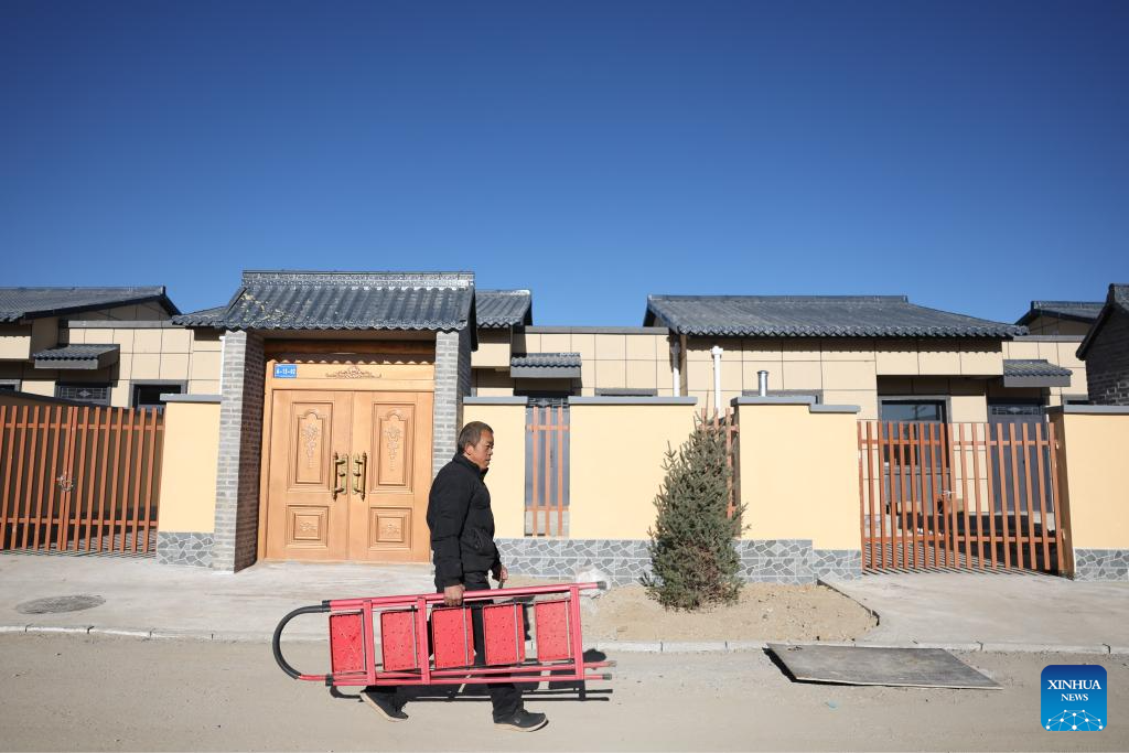 Resettlement sites on construction smoothly in Yuzhong County, NW China's Gansu