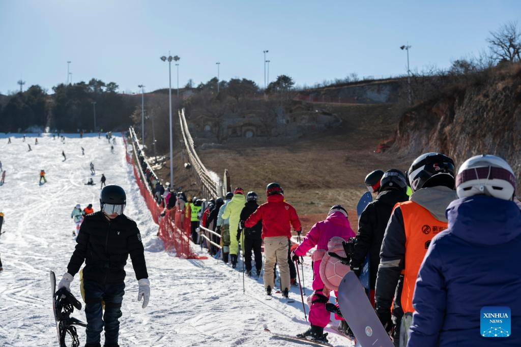 Jizhou District of China's Tianjin boosts ice, snow tourism