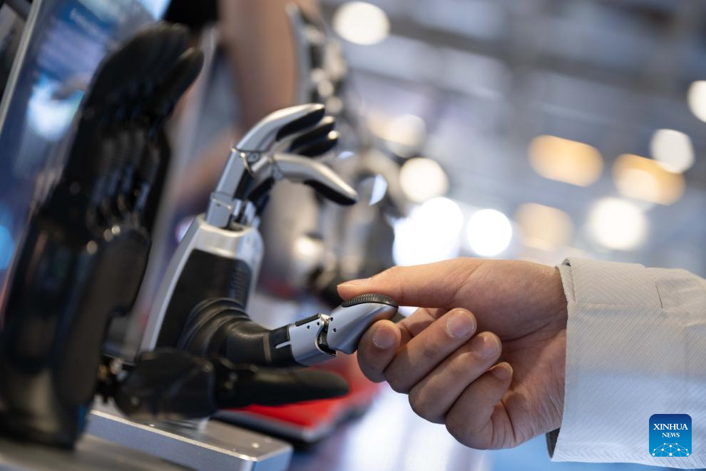 Expo on AI machines, electronics opens in Macao, pursuing global opportunities