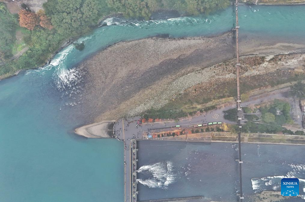 A close look at Dujiangyan irrigation system in Chengdu, China