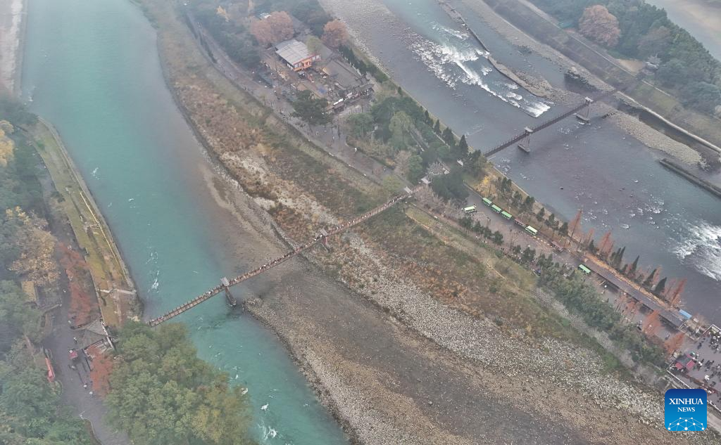 A close look at Dujiangyan irrigation system in Chengdu, China