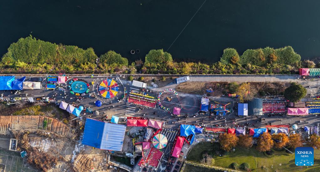 Farmers' fair kicks off in Qiantan Town, China's Zhejiang