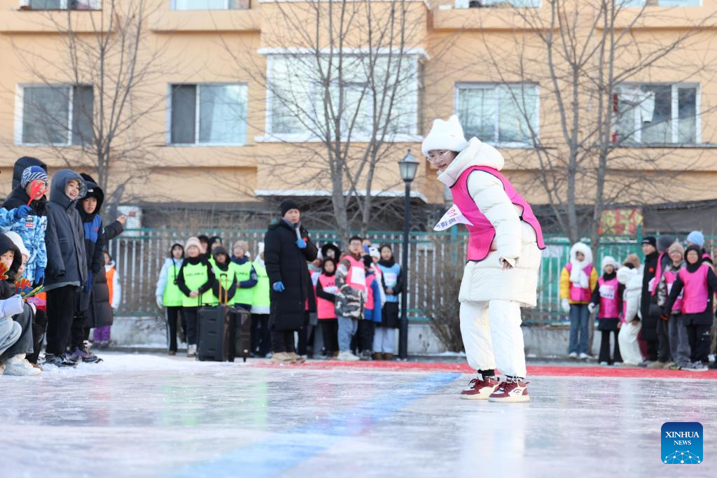 Heilongjiang schools bring ice and snow sports to campus