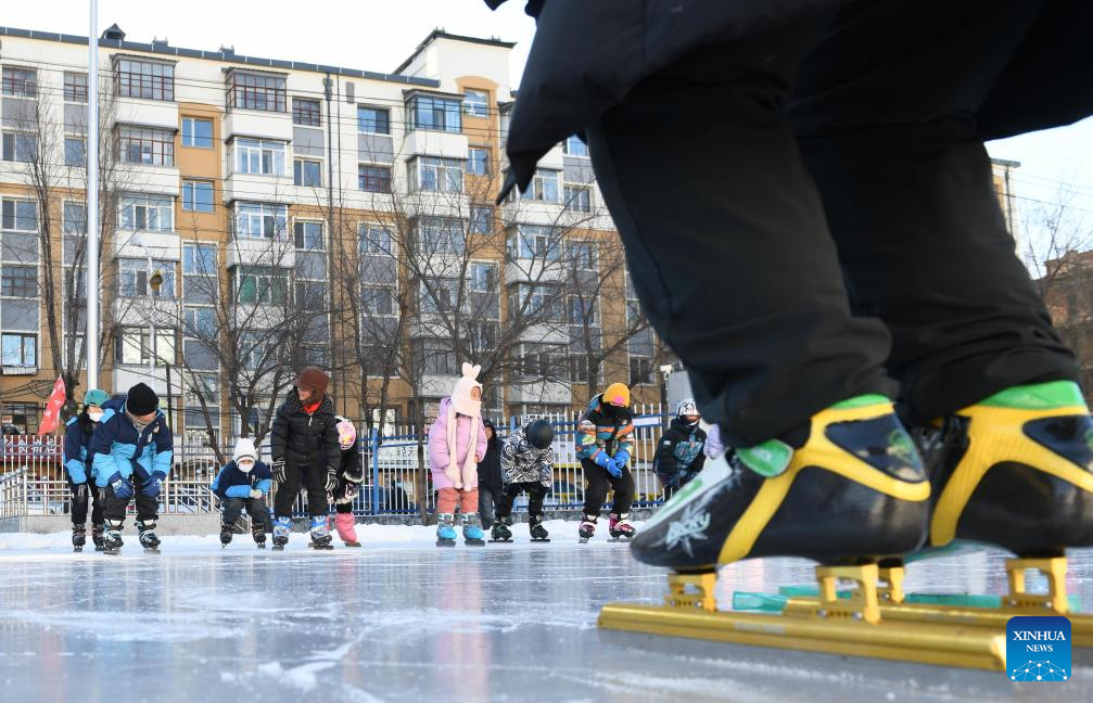 Heilongjiang schools bring ice and snow sports to campus