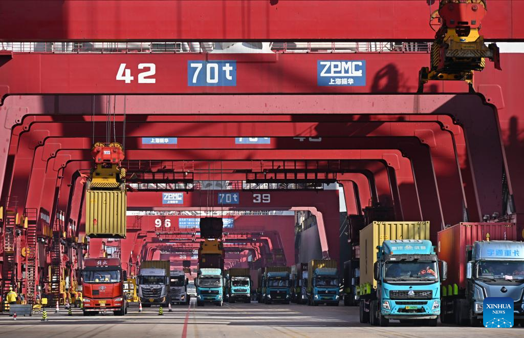 China's Qingdao Port surpasses 700 mln tonnes in cargo throughput in 2025