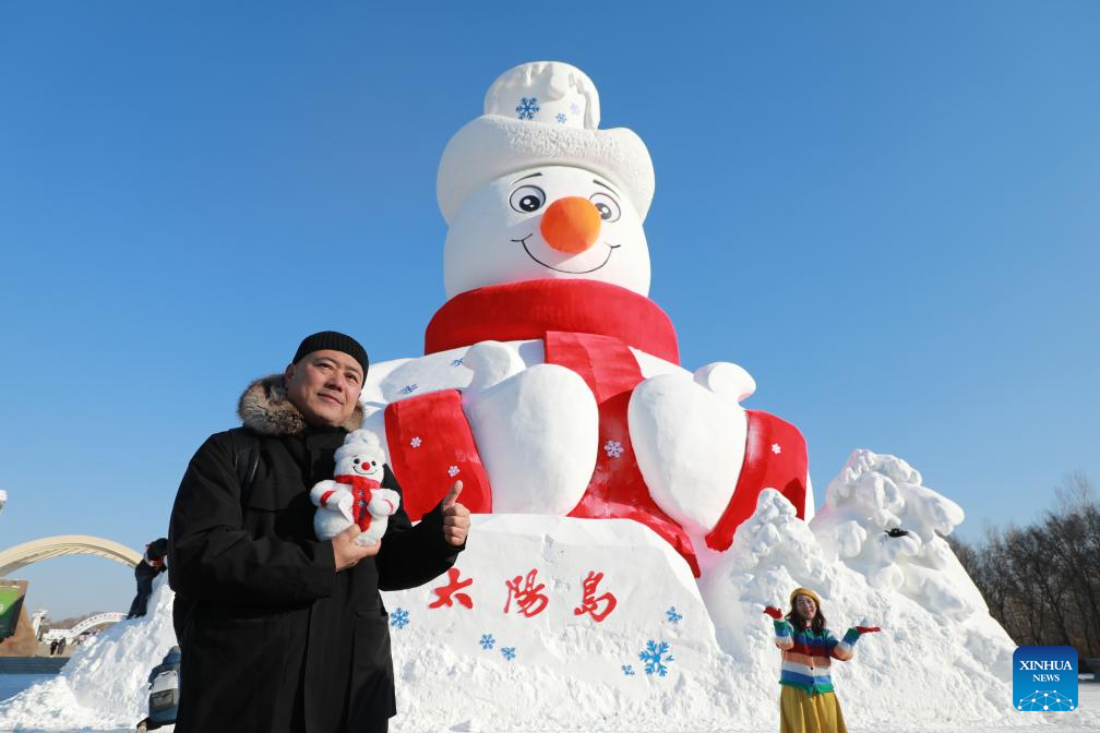 Iconic snow sculpture landscape of 38th Sun Island Int'l Snow Sculpture Art Expo unveiled