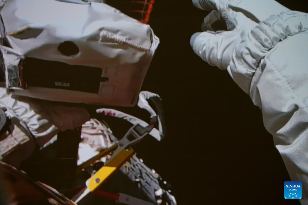 Shenzhou-21 astronauts complete first series of extravehicular activities