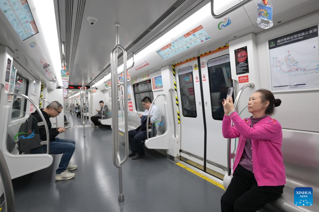 Line 4 of Fuzhou Metro begins operation
