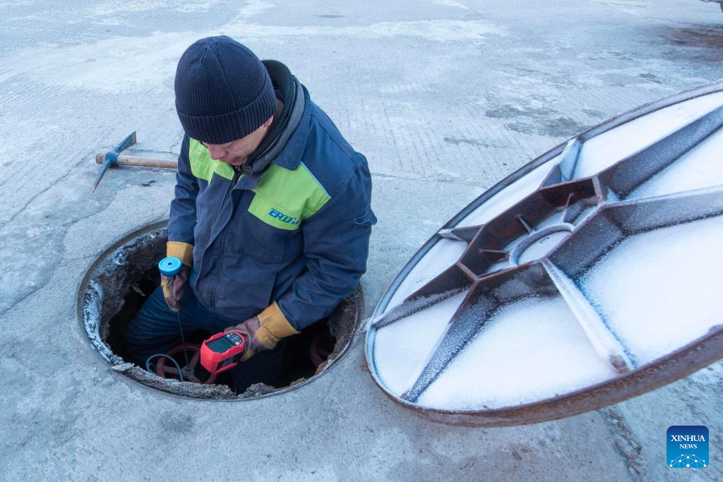 Preventive measures taken as cold front sweeps across northern China