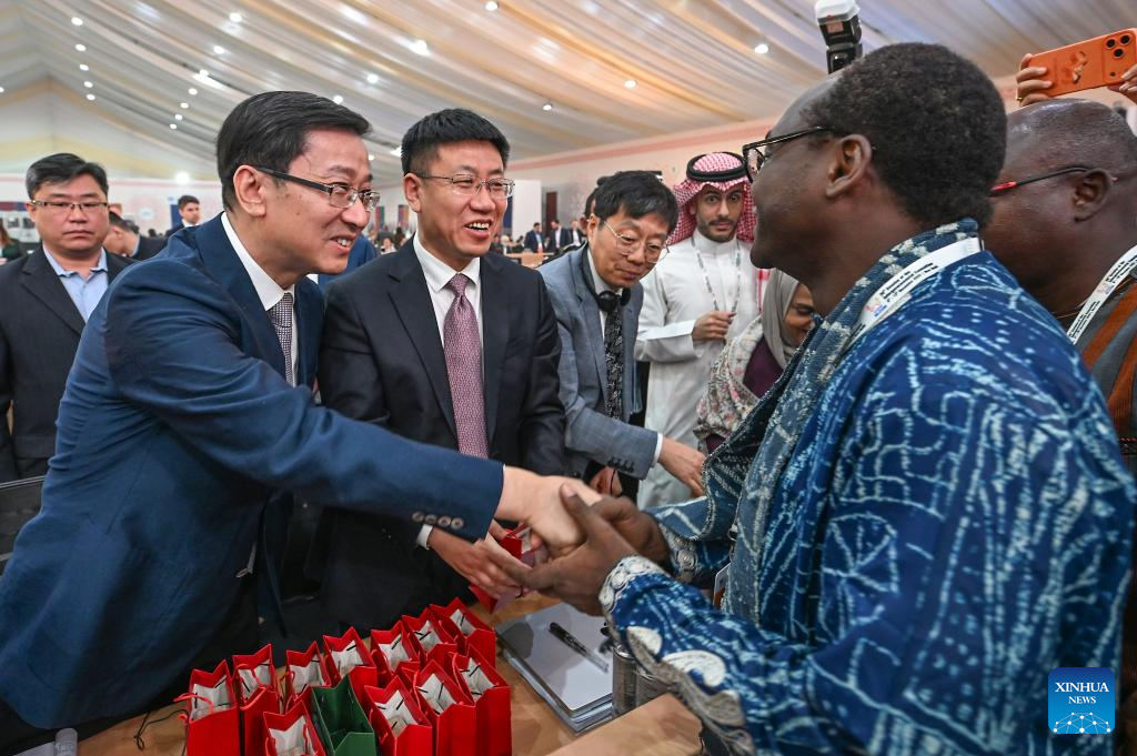 China's Hezhen Yimakan storytelling inscribed on UNESCO Representative List