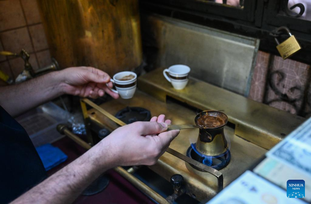 Rich coffee aromas float across China and Türkiye