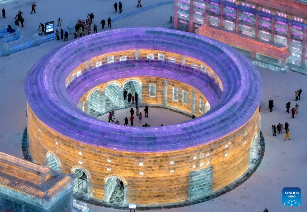 World's largest ice and snow theme park opens, igniting China's winter tourism fever