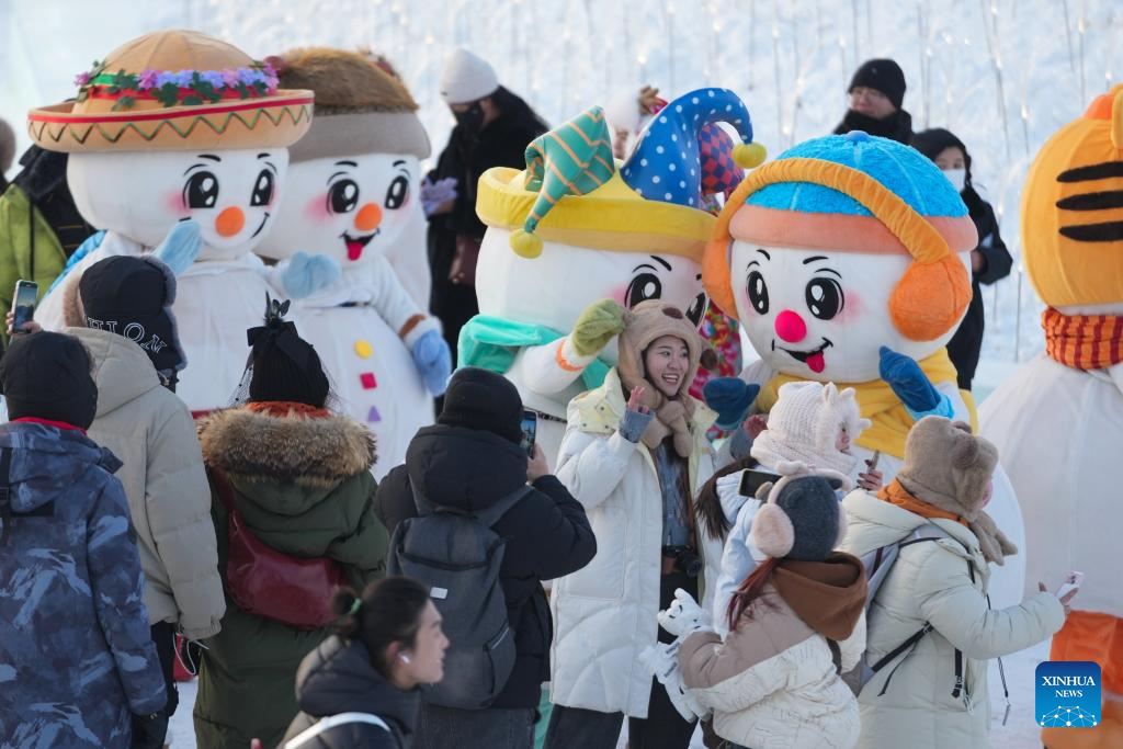 World's largest ice and snow theme park opens, igniting China's winter tourism fever
