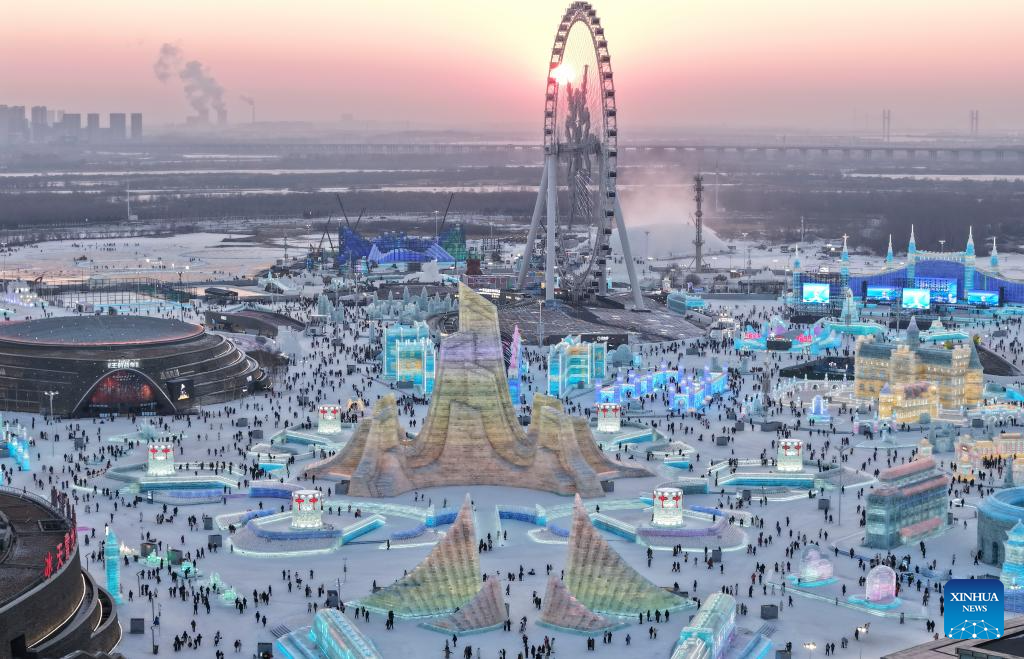World's largest ice and snow theme park opens, igniting China's winter tourism fever