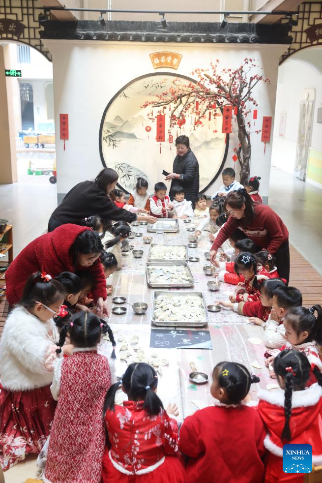 People across China hold diverse events to mark Winter Solstice