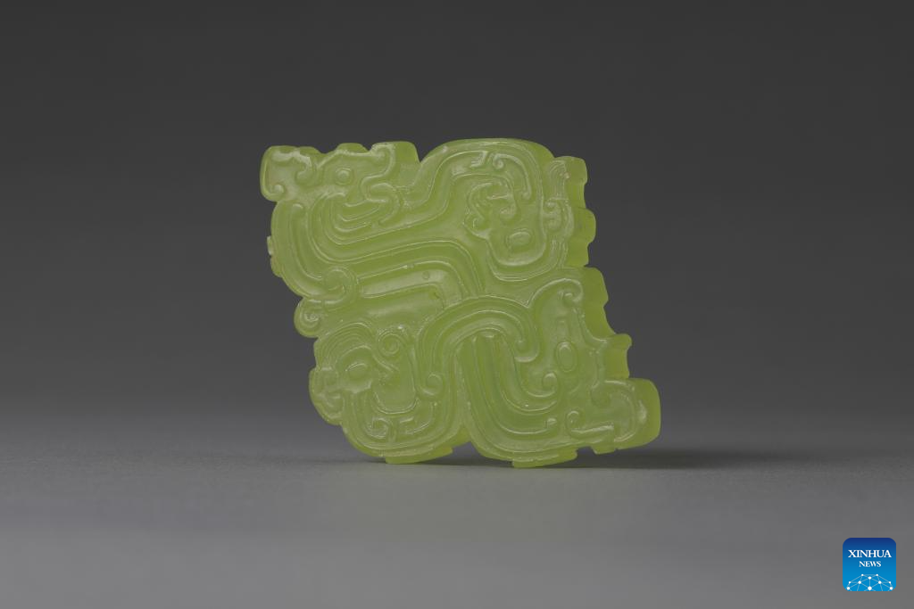 Ancient tomb cluster discovered in northwest China