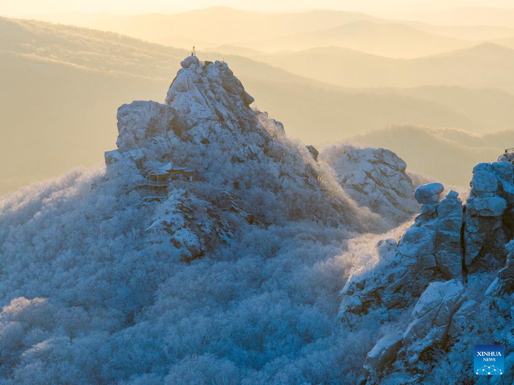 Rime scenery of Qixingshan forest park in Shuangyashan, Heilongjiang