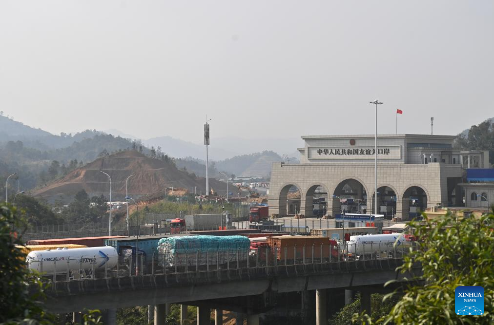 Youyiguan Port upgrades border clearance system in Pingxiang City, Guangxi