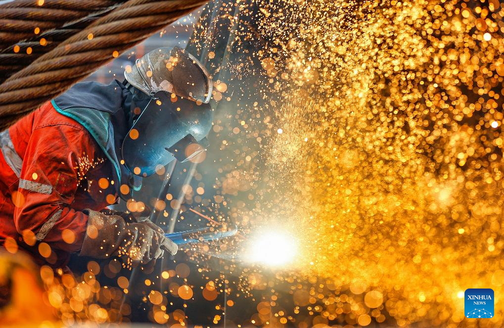 Enterprises across China strive for strong start in first month of 2026