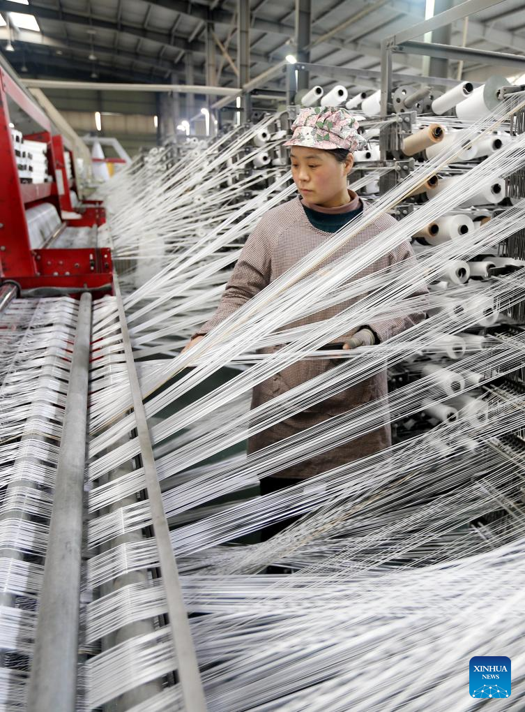 Enterprises across China strive for strong start in first month of 2026