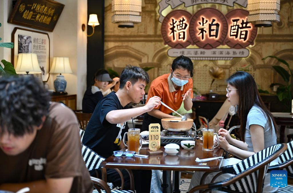 Hainan's Zaopo vinegar sees industrial growth as traditional brewing combined with modern production