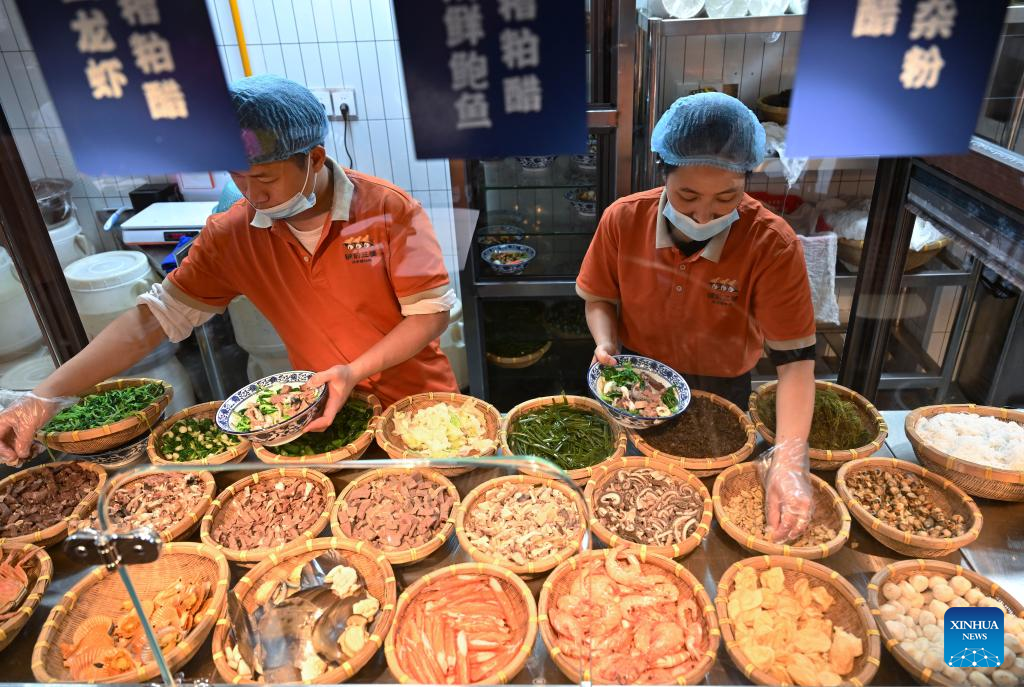 Hainan's Zaopo vinegar sees industrial growth as traditional brewing combined with modern production