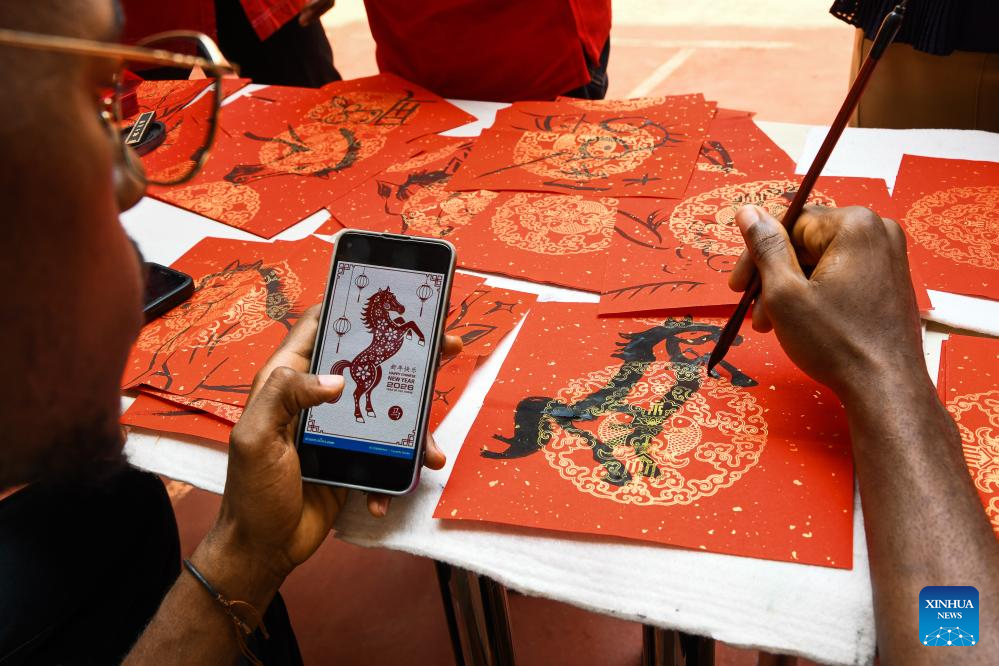 Confucius Institute holds dumpling-making event in Soa, Cameroon