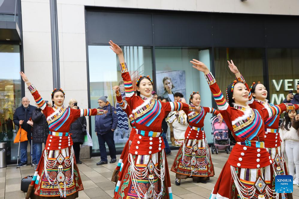 Chinese New Year events bring festive touch of red to Frankfurt