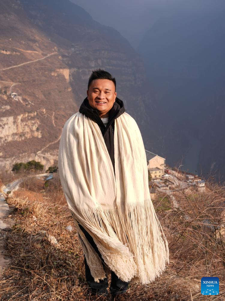 NPC deputy leads a cliffside village toward rural revitalization