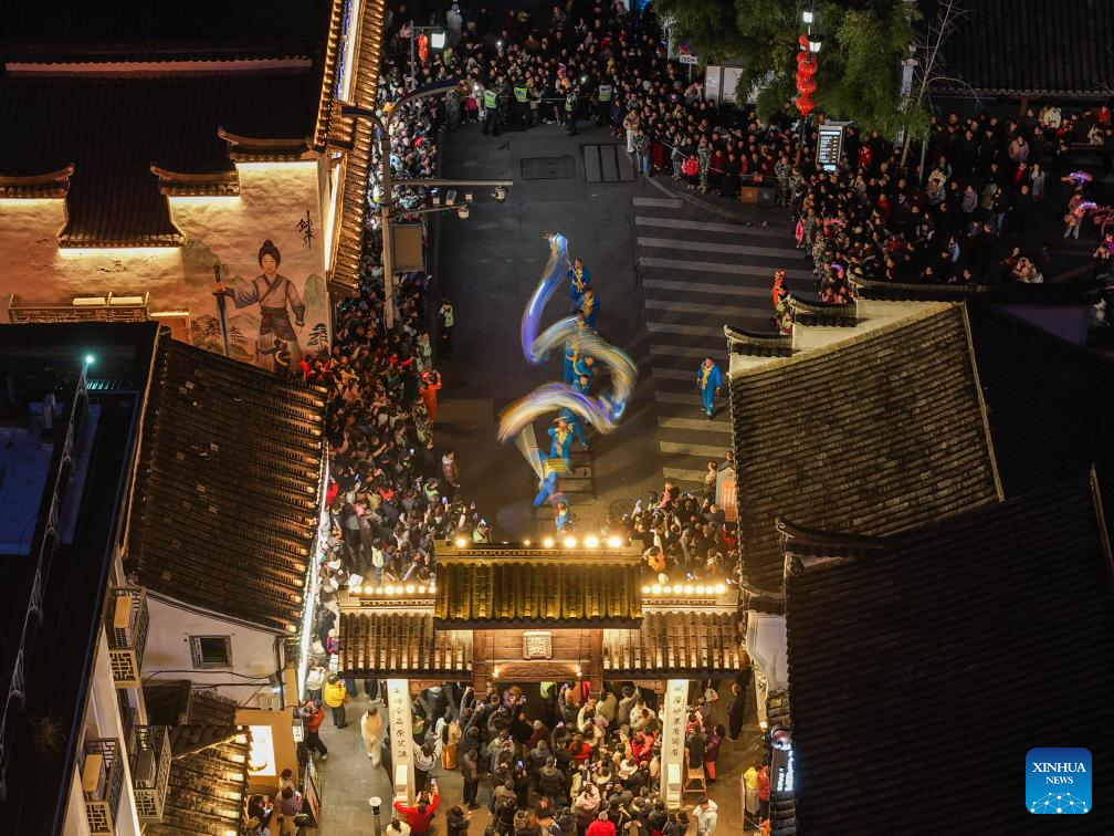 Lantern Festival celebrated in China's Zhejiang