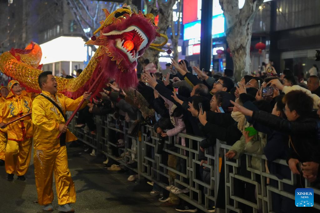Lantern Festival celebrated in China's Zhejiang
