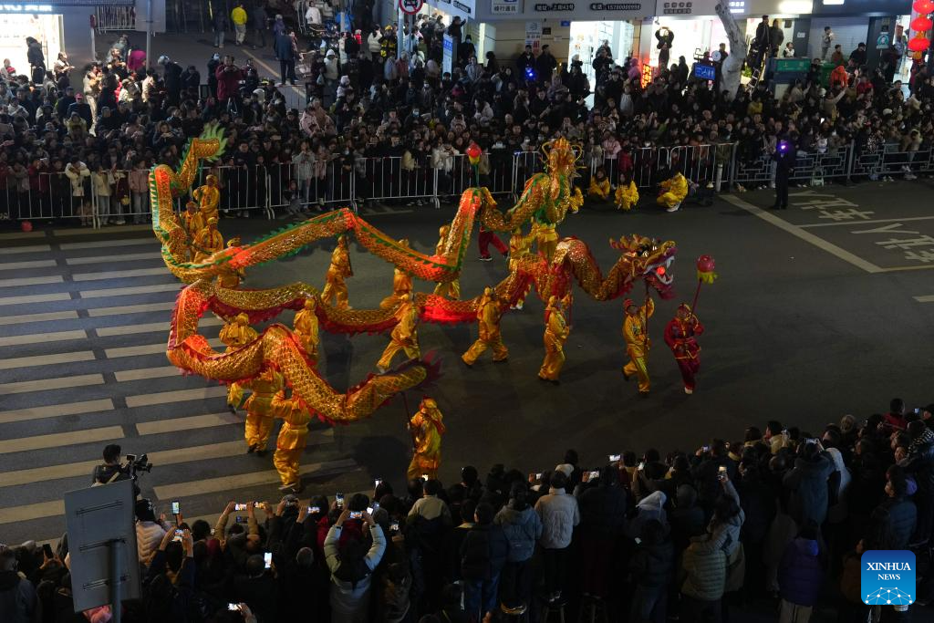Lantern Festival celebrated in China's Zhejiang