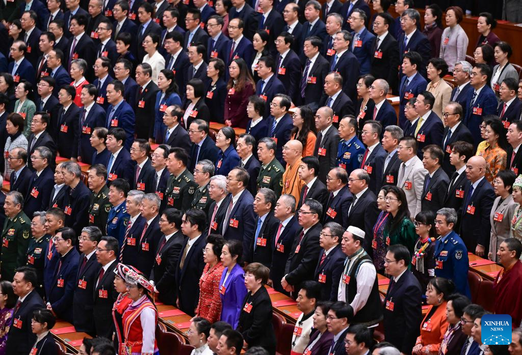 China's top political advisory body holds closing meeting of annual session