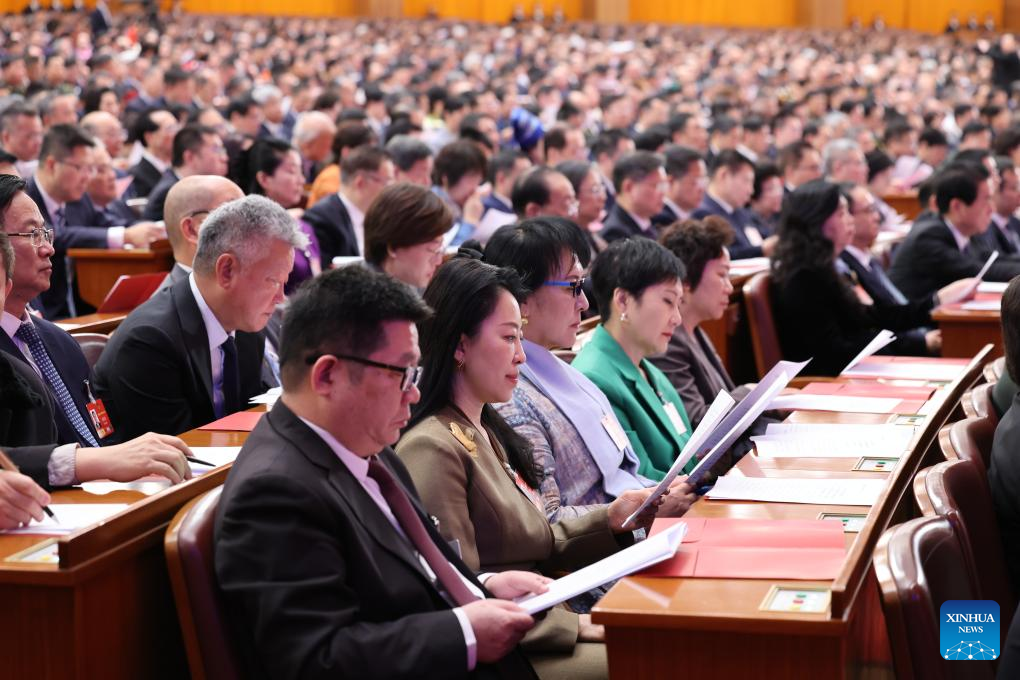 China's top political advisory body holds closing meeting of annual session