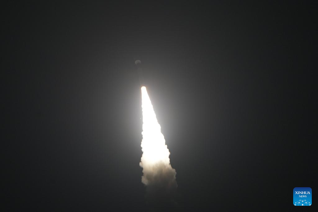 China's Smart Dragon-3 rocket launches satellites from sea