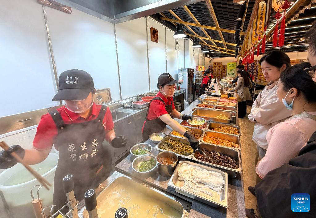 In pics: rice noodles in south China's Guangxi