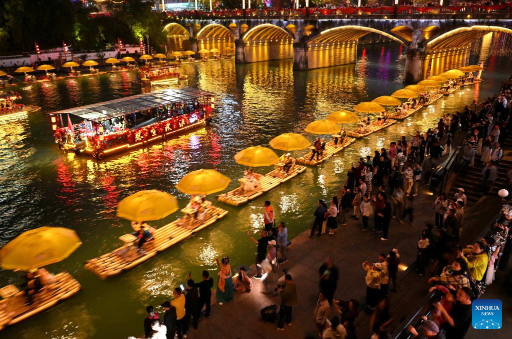 China records 135 mln domestic tourist trips during Qingming Festival holiday