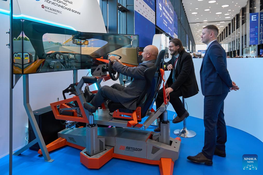 Putin says Russia ready to offer logistic solutions amid Mideast tensions