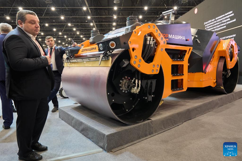 Putin says Russia ready to offer logistic solutions amid Mideast tensions