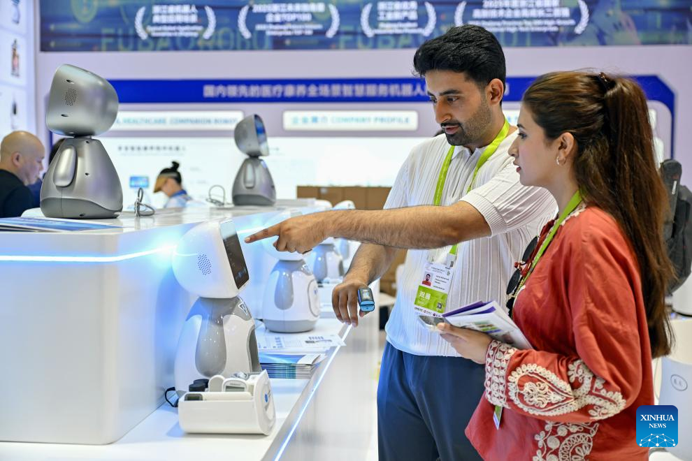 A glimpse of 6th China Int'l Consumer Products Expo in Haikou